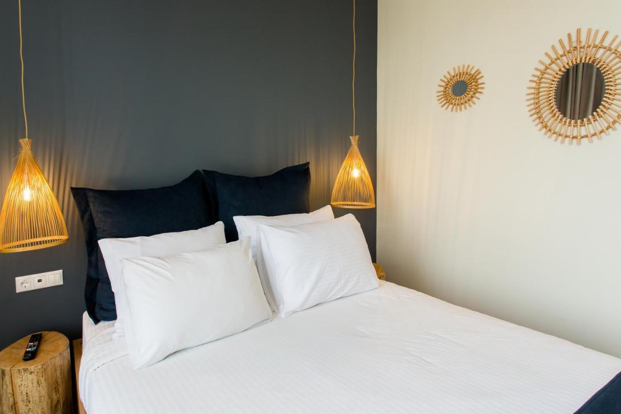Senior Suite Metropolis View